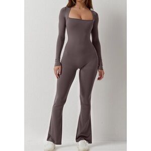 Qinsen Jumpsuit Square Neck Romper Playsuit Stretch Athleisure